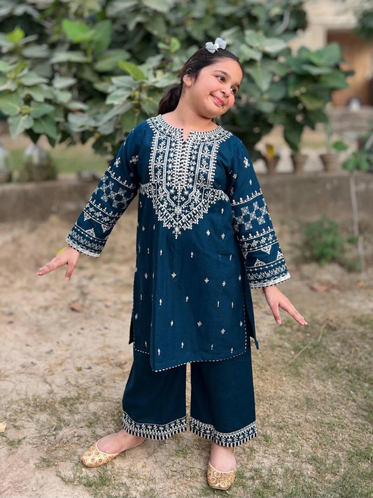 IZM-2PC-STICHED-KHADAR-DRESS